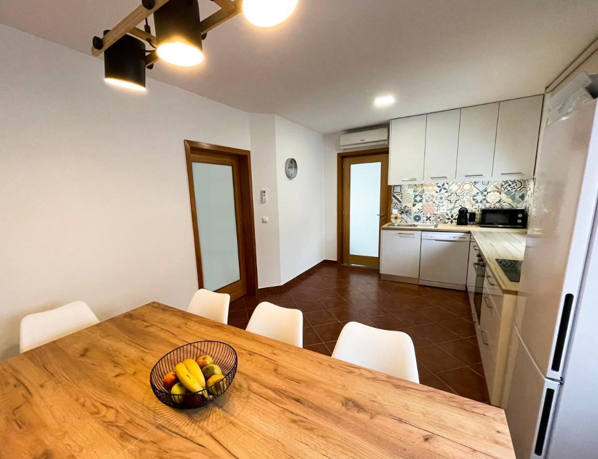 House 9 Guimaraes Villa Ngoại thất bức ảnh